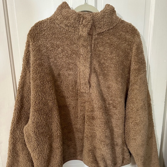 Teddy Sweater - Picture 2 of 4